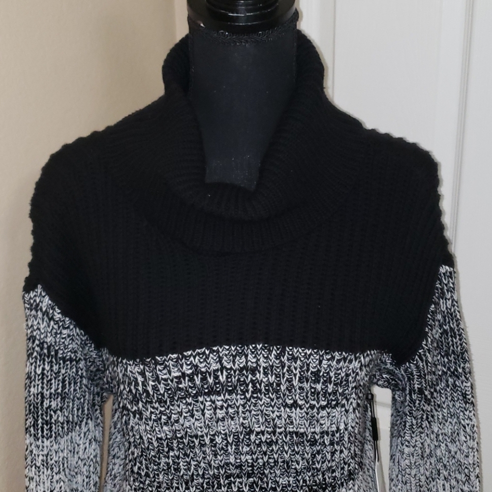 Calvin Klein Sweater